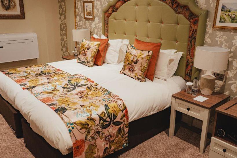 The Golden Fleece Hotel, Thirsk, North Yorkshire Exteriér fotografie