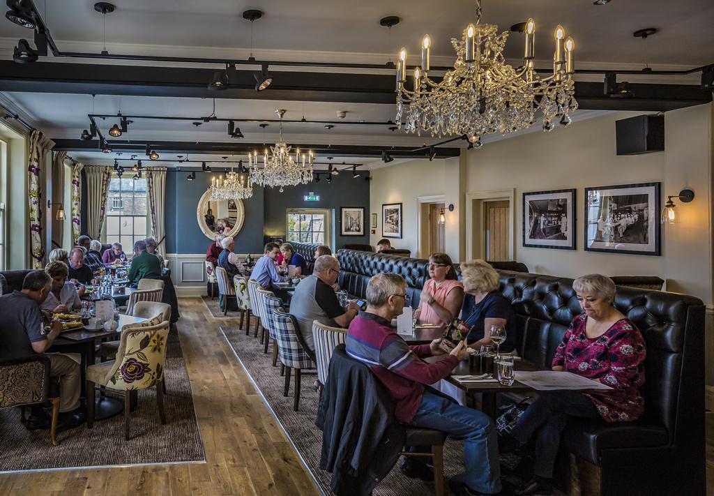 The Golden Fleece Hotel, Thirsk, North Yorkshire Exteriér fotografie