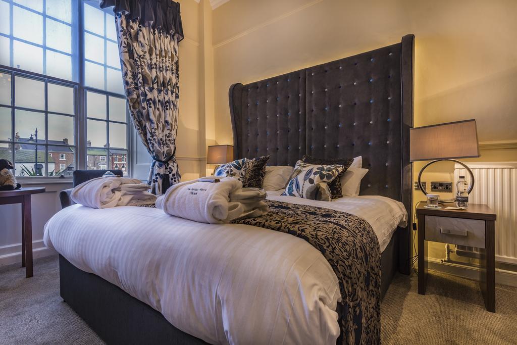 The Golden Fleece Hotel, Thirsk, North Yorkshire Exteriér fotografie